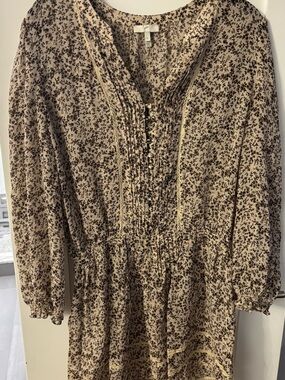 Joie Floral Pintuck V-Neck Tiered Dress in Beige and Dark Brown